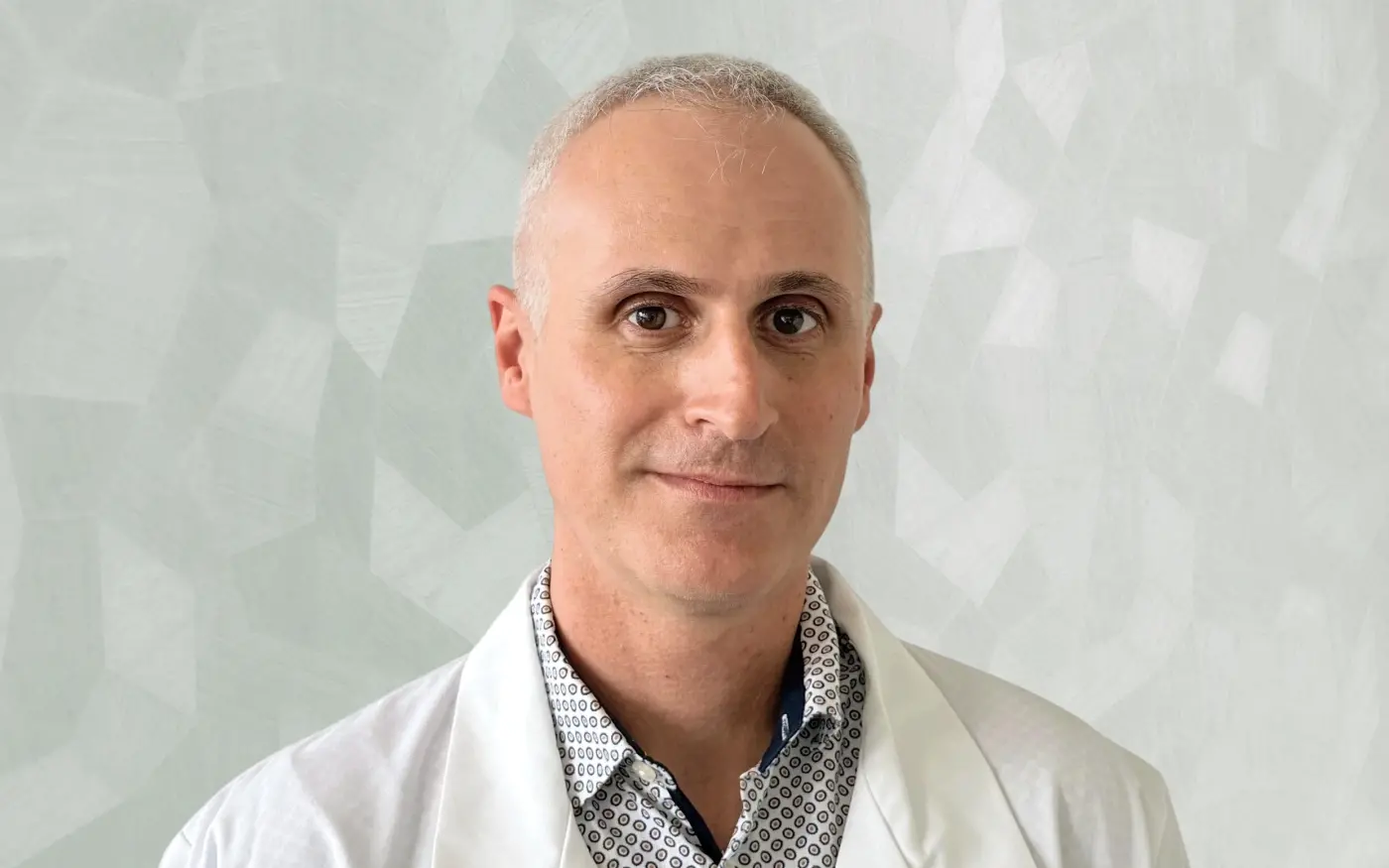 Dr. med. univ. (HU) dr. phil. Kamill Bálint, Facharzt für Augenheilkunde