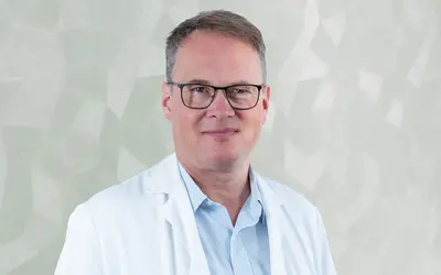 PD Dr. med. Andreas W.A. Weinberger, Facharzt für Augenheilkunde, spez. Ophthalmochirurgie, FEBO
