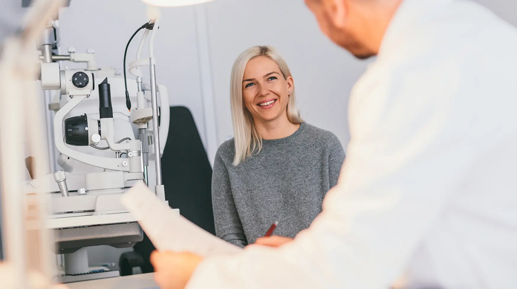 Augenuntersuchung bei Pallas Kliniken Augenuntersuchung bei Pallas Kliniken