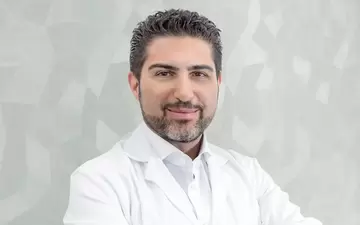 Dr. med. Myron Kynigopoulos, Facharzt FMH für Augenheilkunde, spez. Ophthalmochirurgie