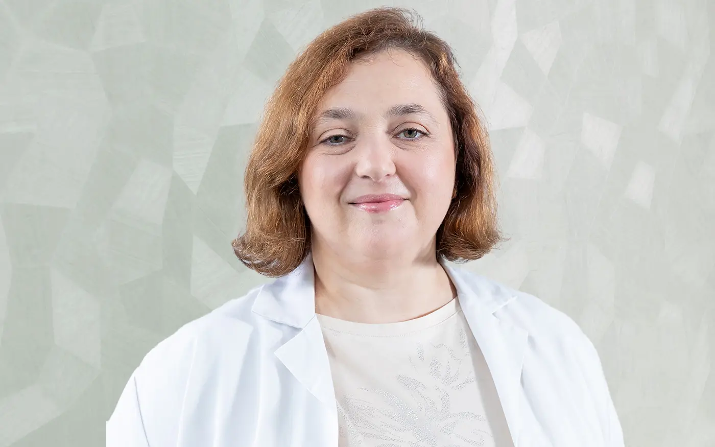 Dr. med. Iryna Naydis, Fachärztin für Augenheilkunde 