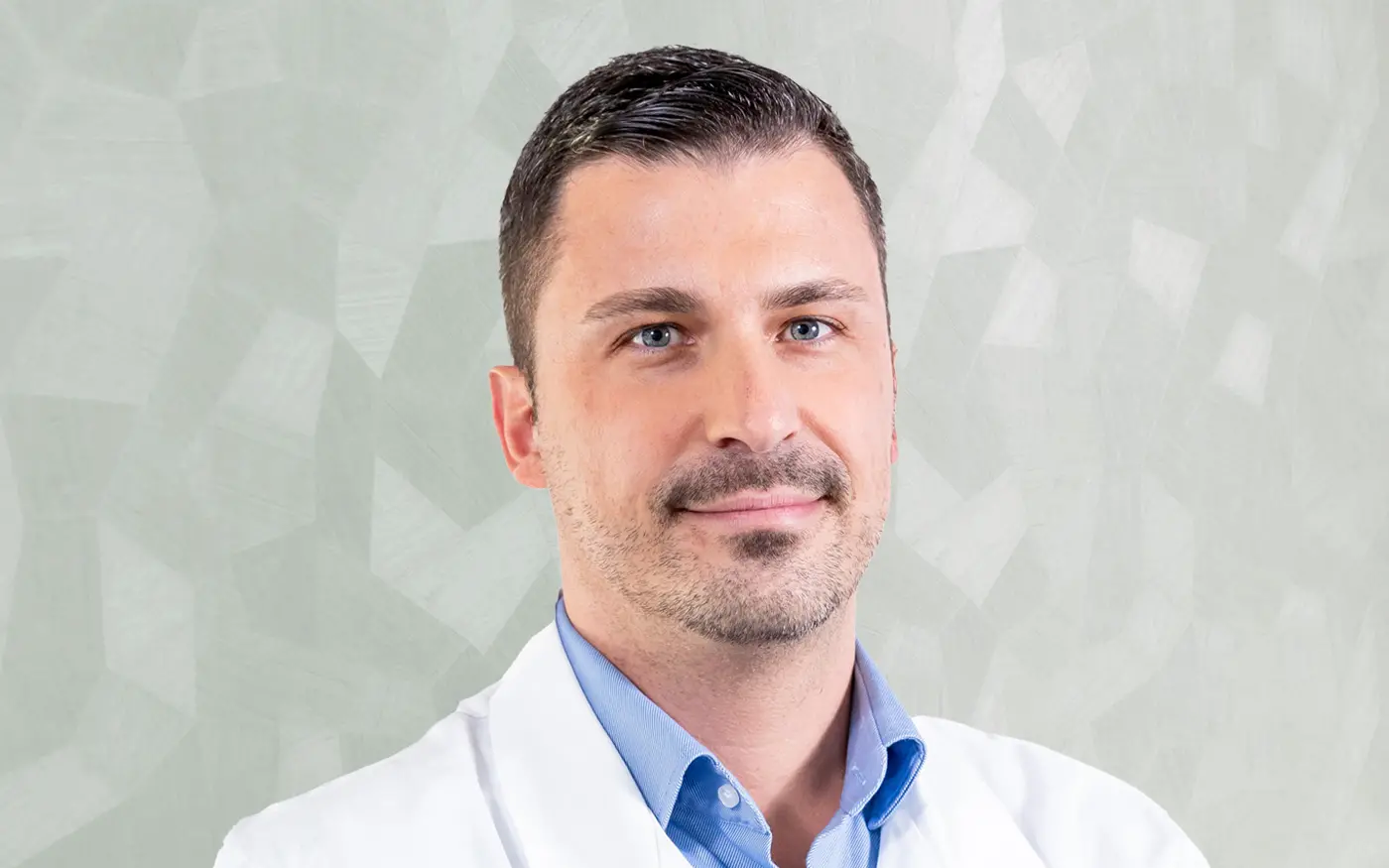Dr. med. (RO) Alexander Potye, Arzt